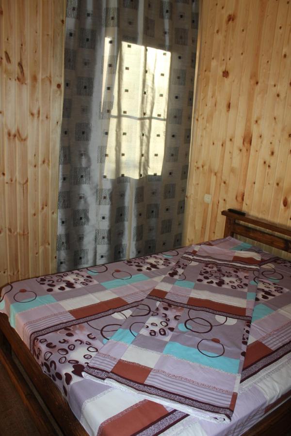 Guest House Vladimir Gagra Exterior photo