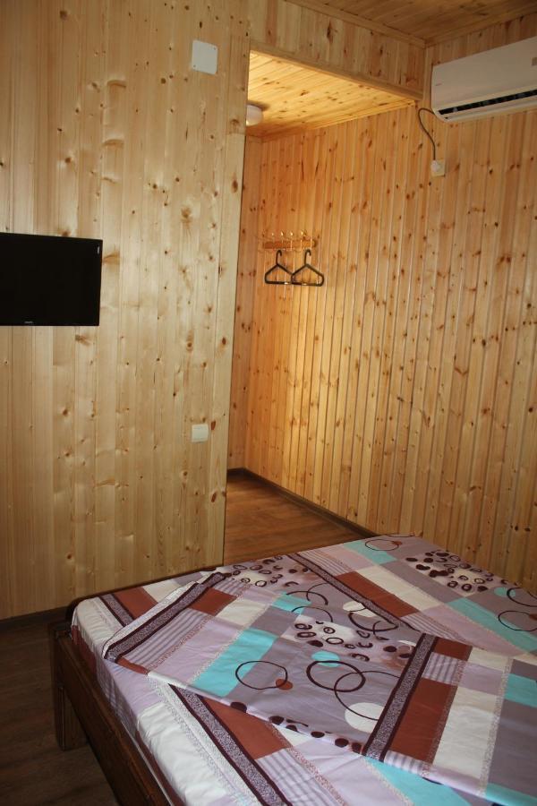 Guest House Vladimir Gagra Exterior photo